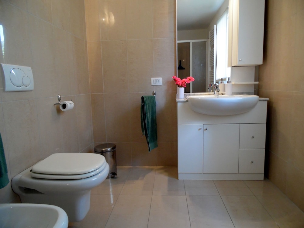 Villa photo 2