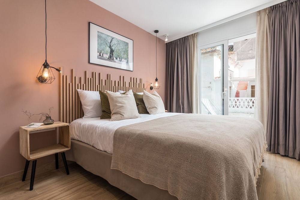 Luxury Studio Suite, Balcony, City View - Photo 5
