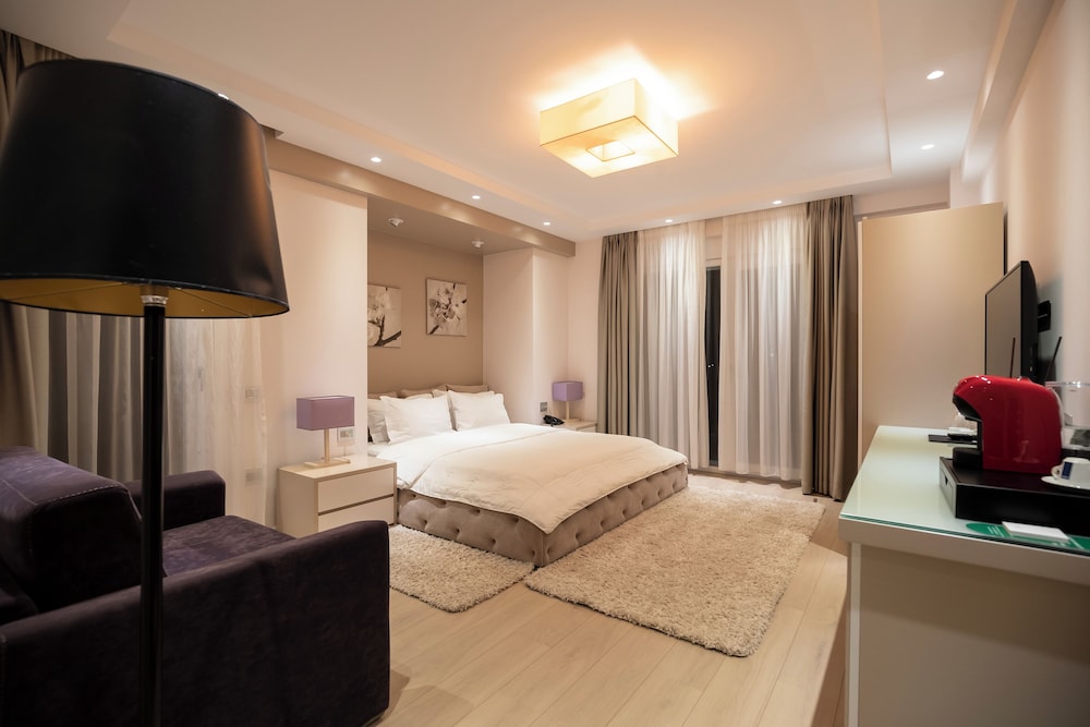 Deluxe Double Room photo 2