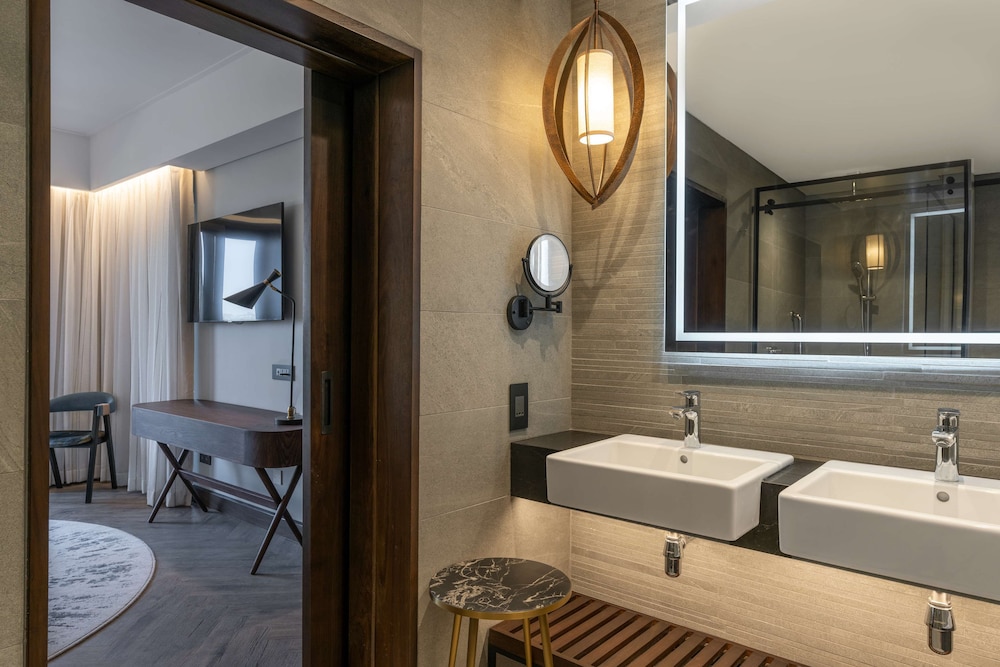 Premium Suite, Terrace (Zambezi River View) - Photo 10