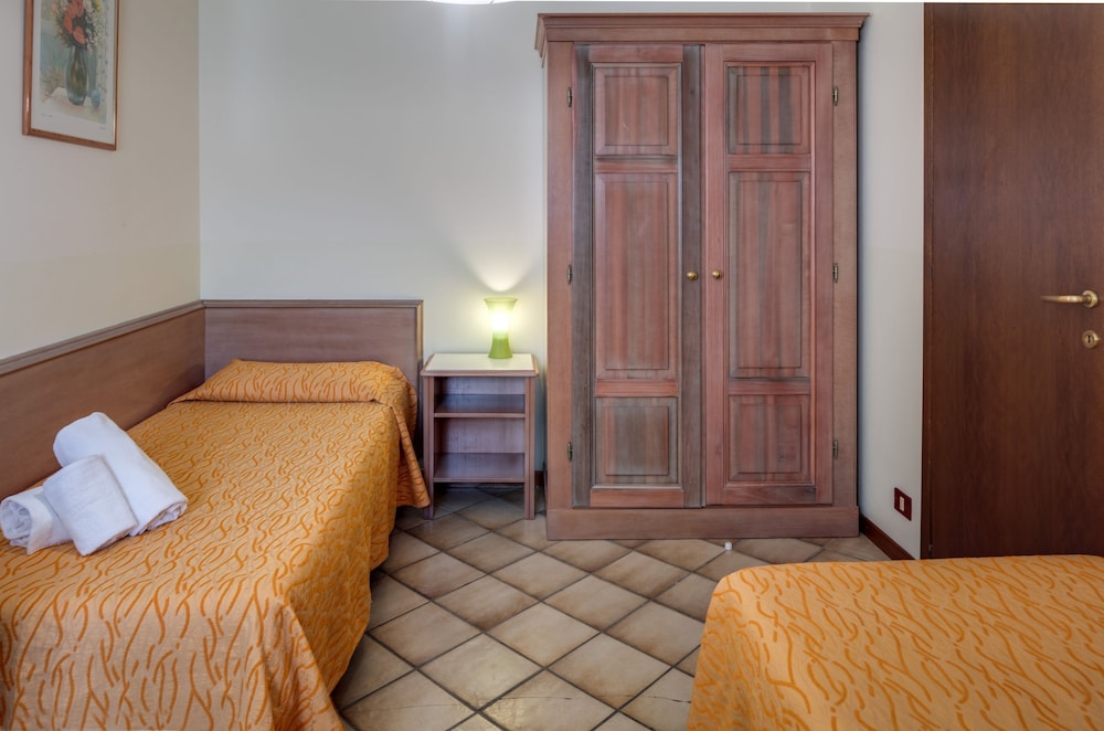 Comfort Apartment, 2 Bedrooms photo 3