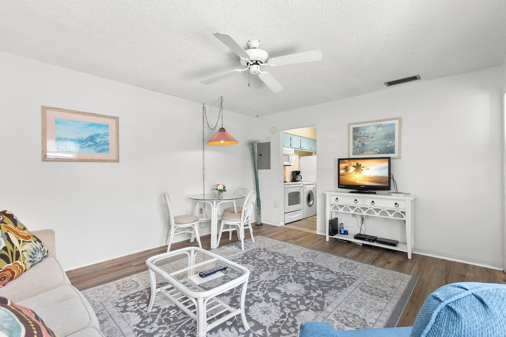 Condo (1 Bedroom) photo 3