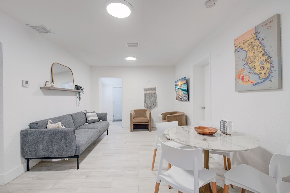 Apartment, 3 Bedrooms, 2 Bathrooms, Ground Floor photo 2