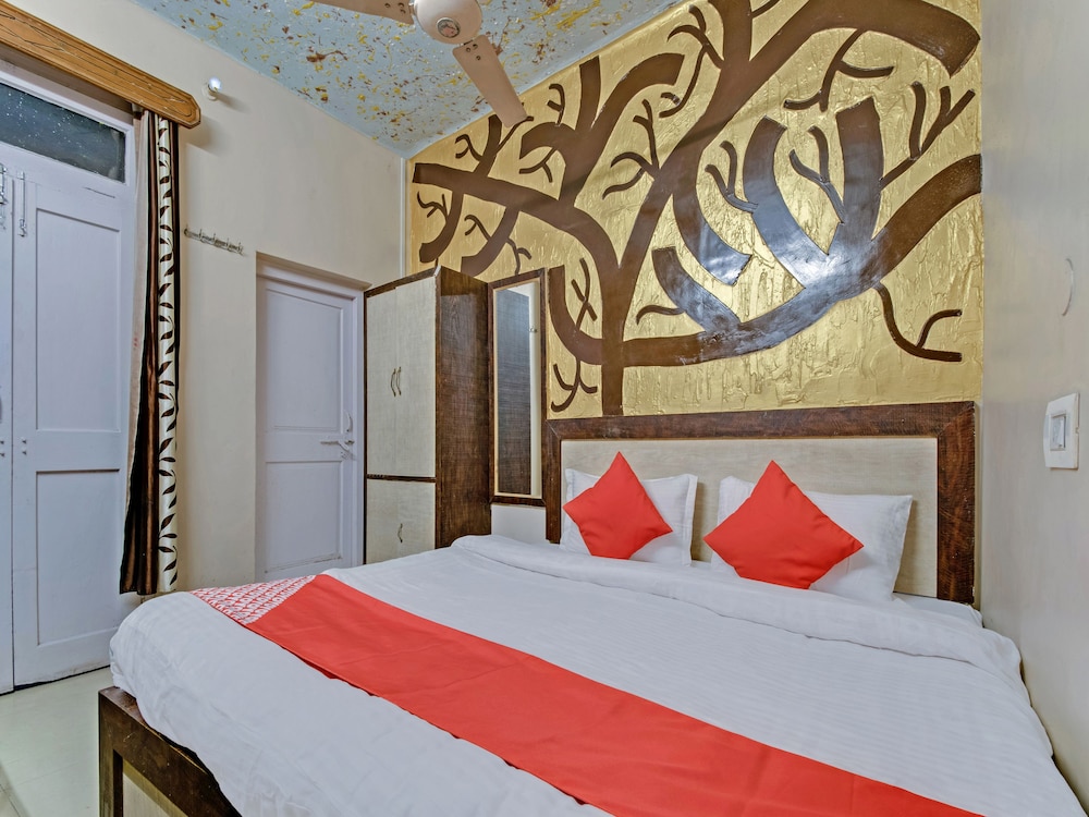 Double Room, 1 Queen Bed photo 3