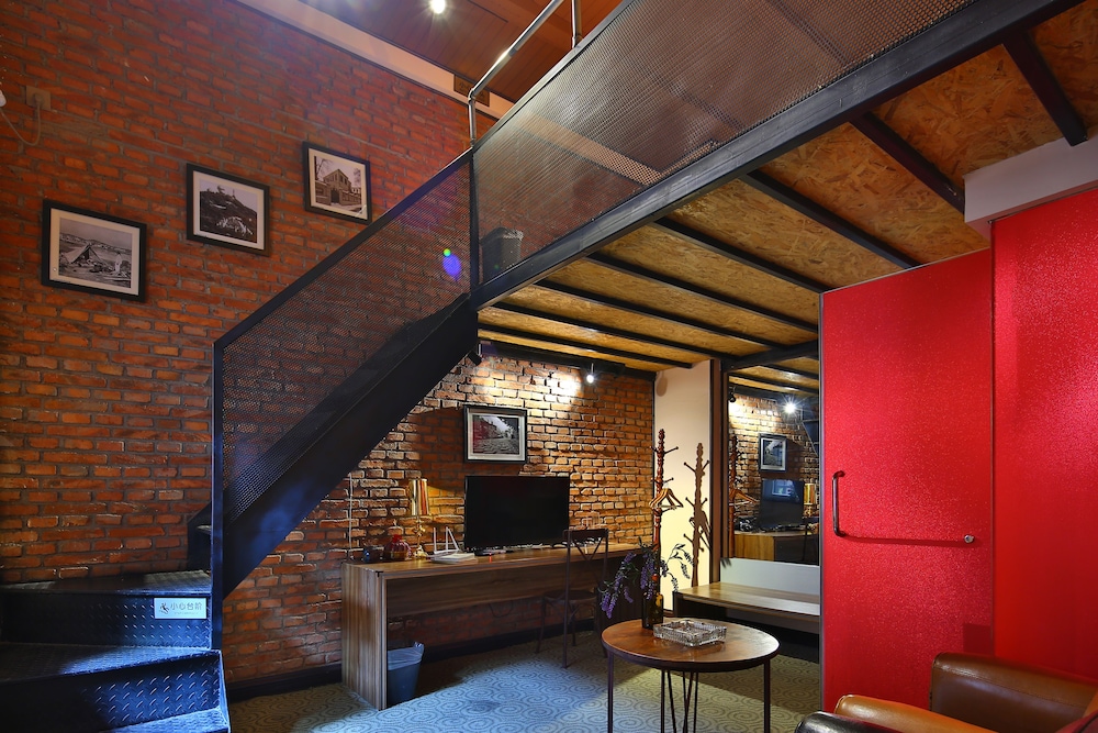 Standard Loft