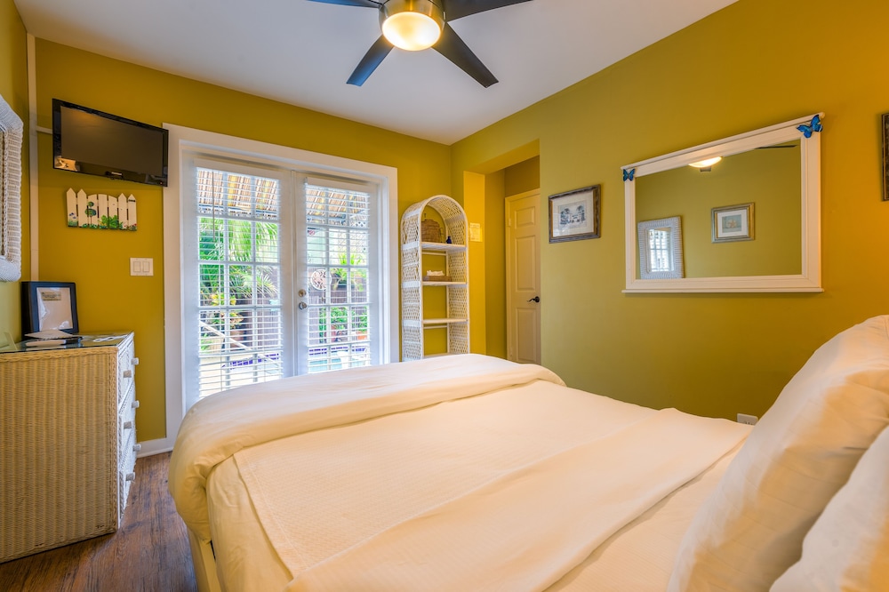 Deluxe Room, Garden View - Adult Exclusive photo 3