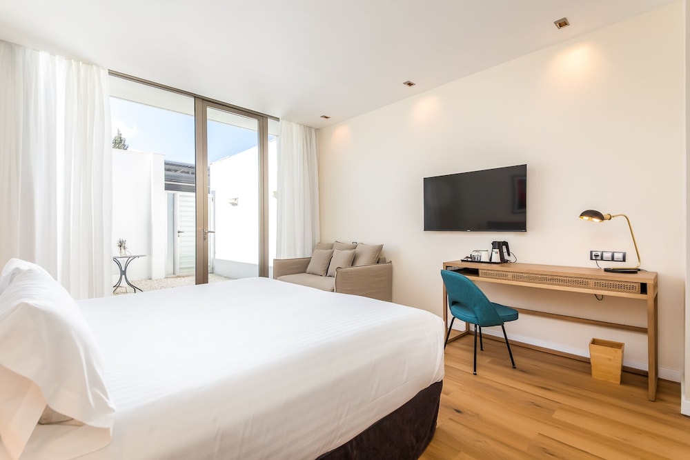 Family Double Room - Photo 4