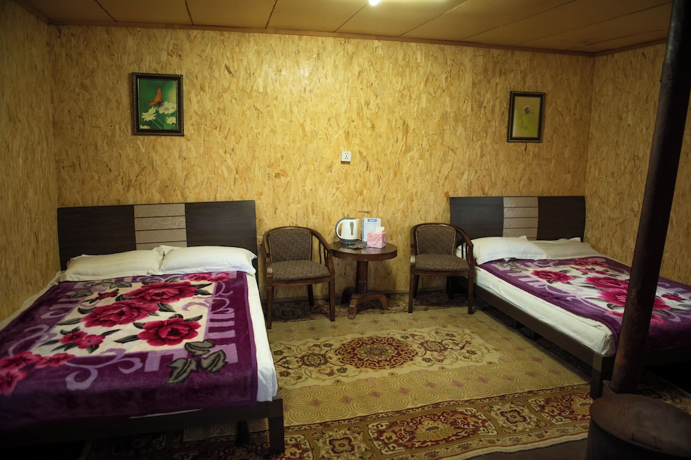 Standard Cabin, 2 Double Beds, Hill View
