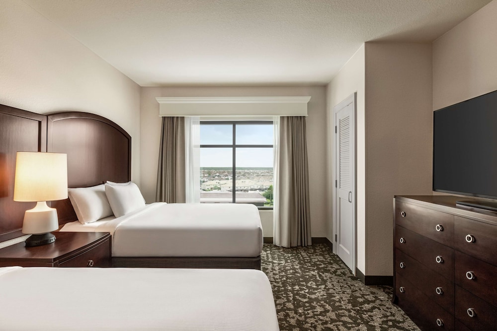 Premium Suite, 1 Bedroom, Accessible, Non Smoking (Roll-in Shower) - Photo 10
