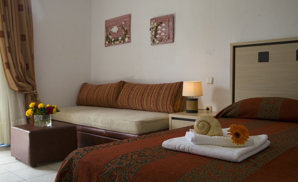 Triple Room, Sea View photo 3