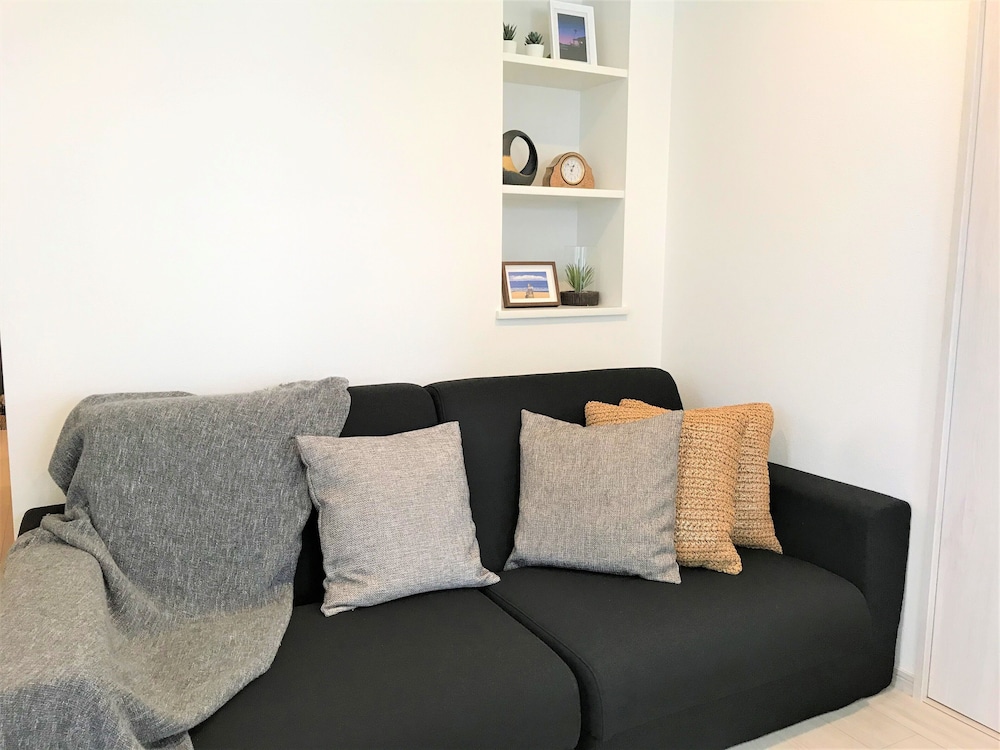 Apartment 3F