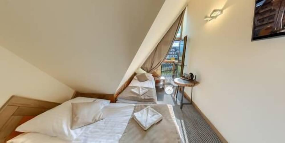 Economy Double Room, Bathtub photo 1