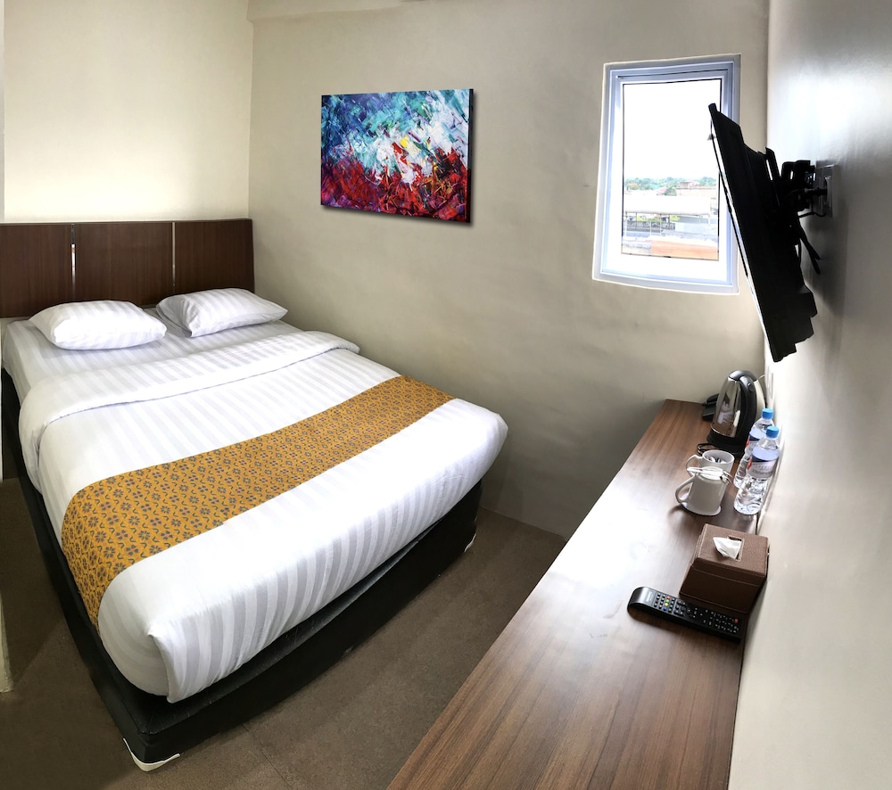 Standard Room, 1 Bedroom, Smoking photo 3