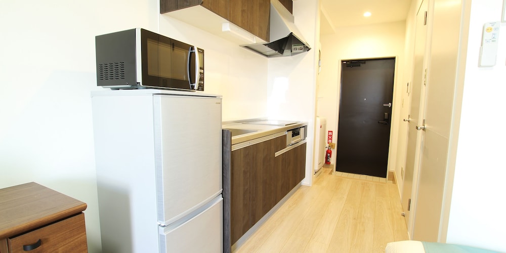Standard Twin Room, Non Smoking - Photo 7