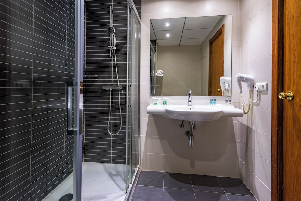 Double Room, Balcony, Sea View (2 adults) - Photo 5
