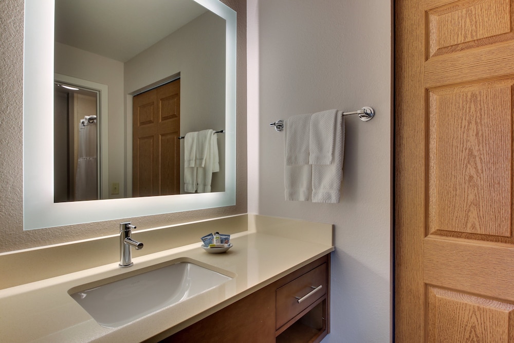 Suite, 1 Bedroom, Accessible Bathtub, Kitchen (Communications, Accessible Tub) - Photo 19
