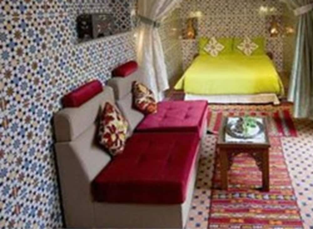 Standard Double Room (Yassmine) photo 3