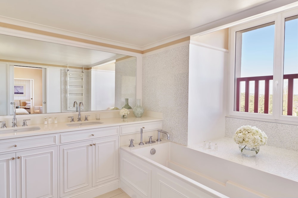 Junior Suite, 1 Double Bed, Sea View