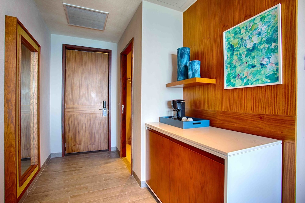 Lush Room, 1 King Bed, Adults Only (Garden View) - Photo 1
