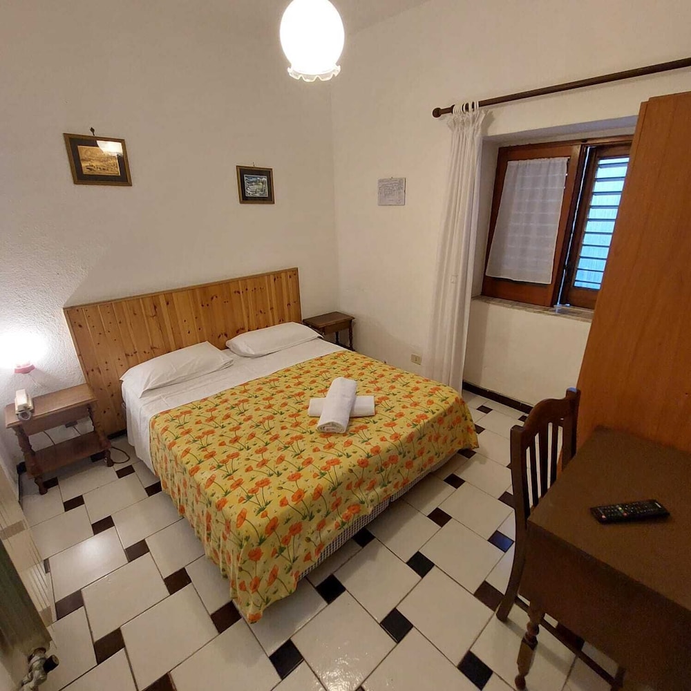 Economy Double or Twin Room