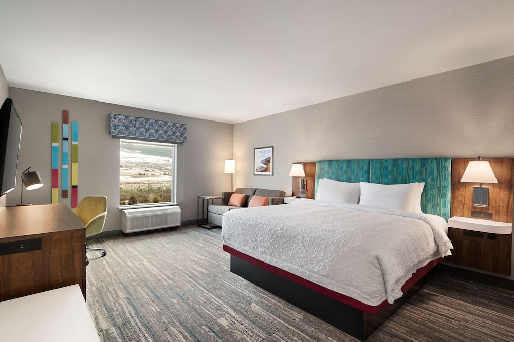 Standard Suite, 1 King Bed, Accessible - Photo 2