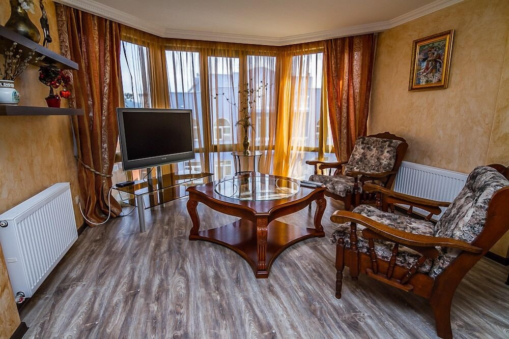 Deluxe Apartment