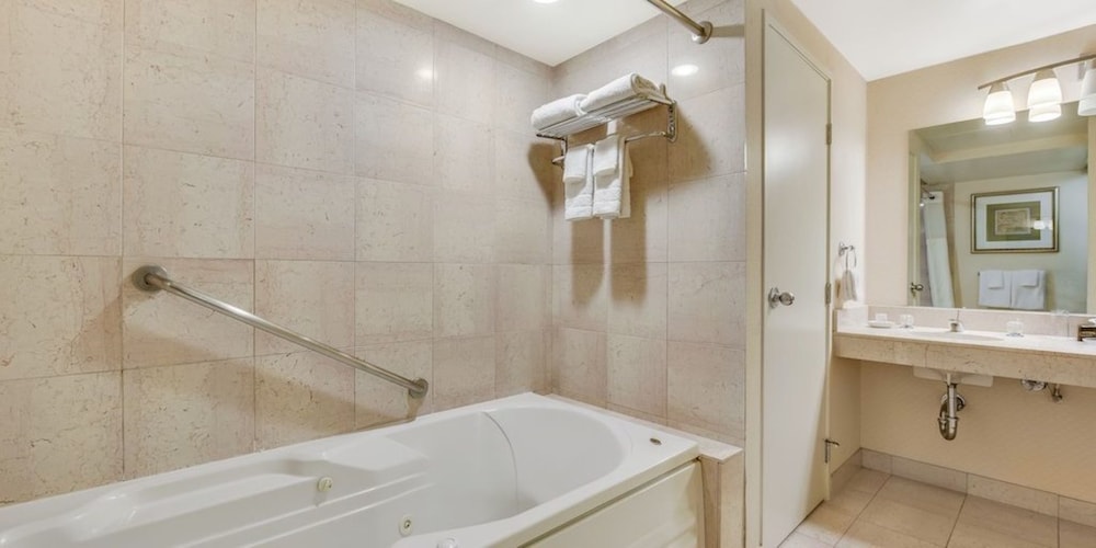 Remus Junior Suite 1 King - Photo 7