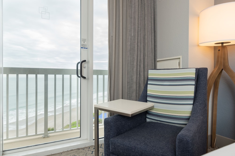 King Bed Junior Suite accessible ocean front w/ roll-in shower photo 2