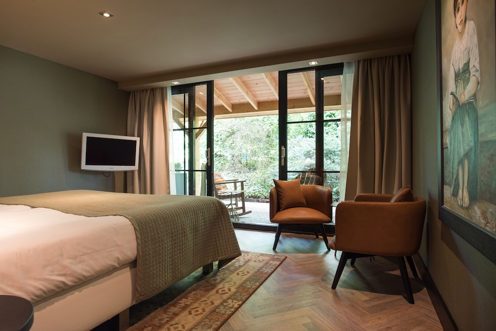 Comfort Twin room with shower and Terrace (Poolside) photo 1