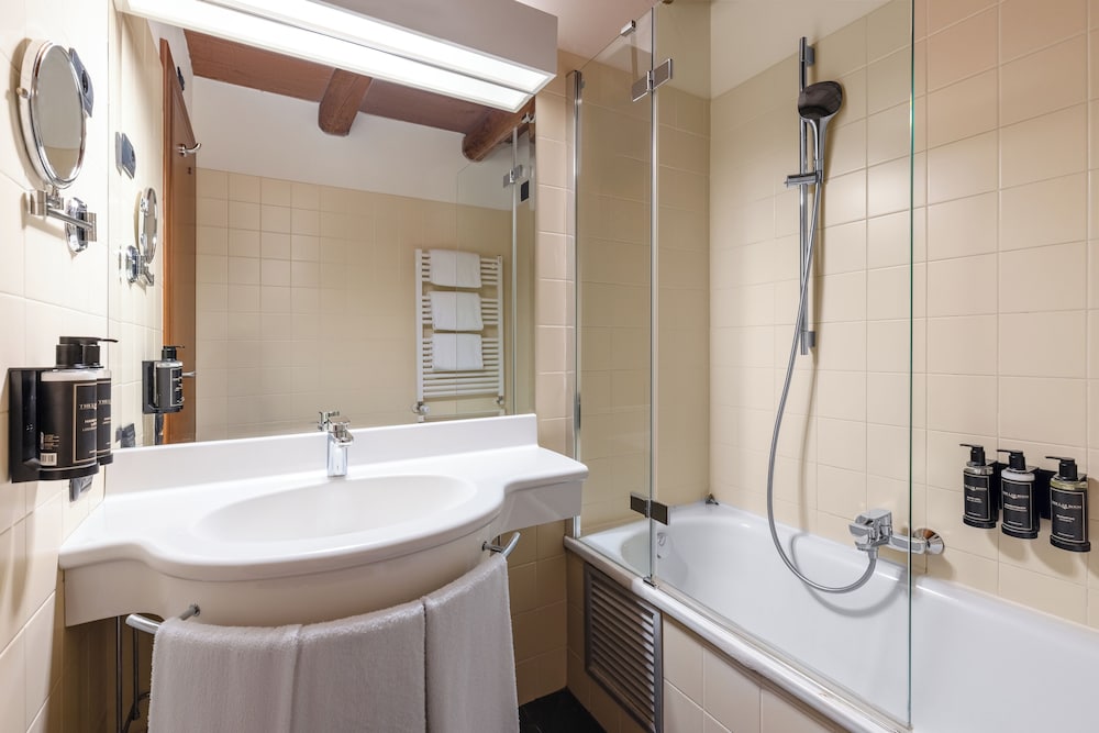 Suite, Canal View (2 Adults) thumbnail 5