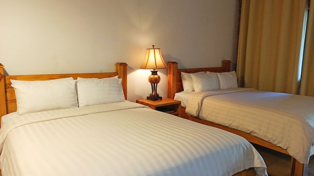 Family Double Room, 2 Double Beds, Courtyard View photo 2