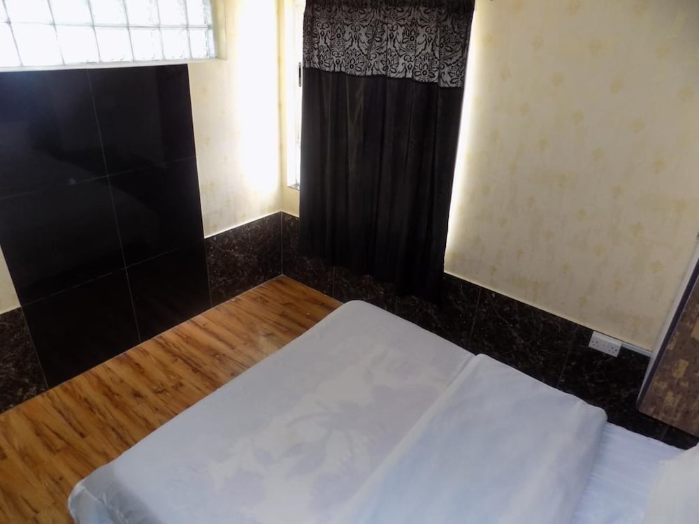 Standard Studio, 2 Bedrooms, Kitchen