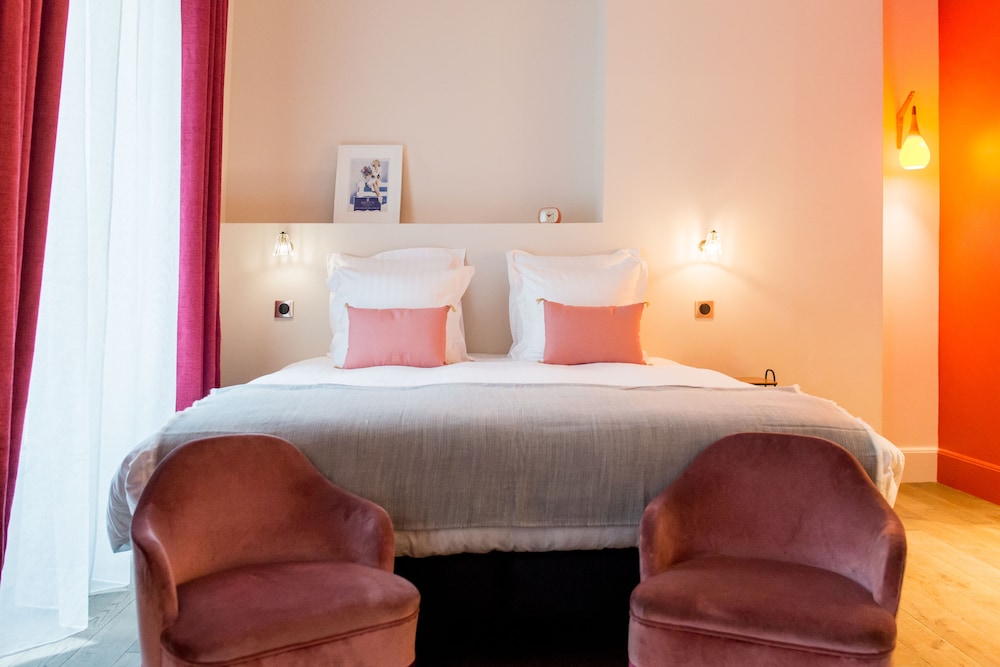 Deluxe Double or Twin Room photo 2