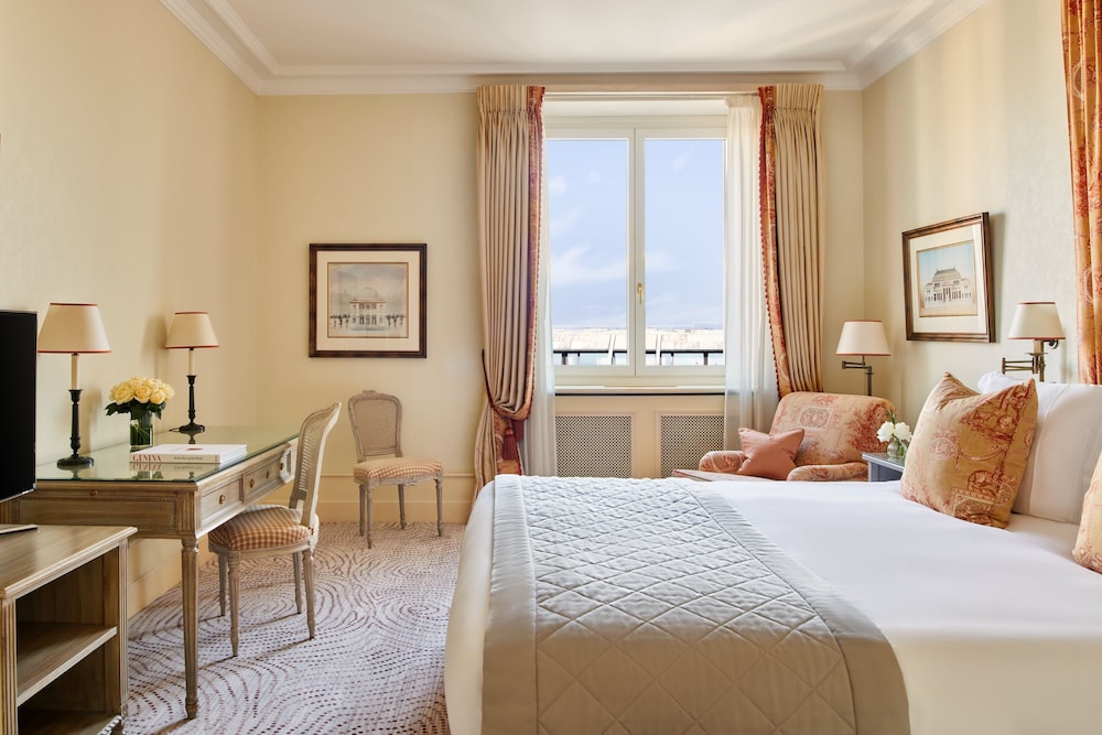 Deluxe Room Ville View - Photo 1