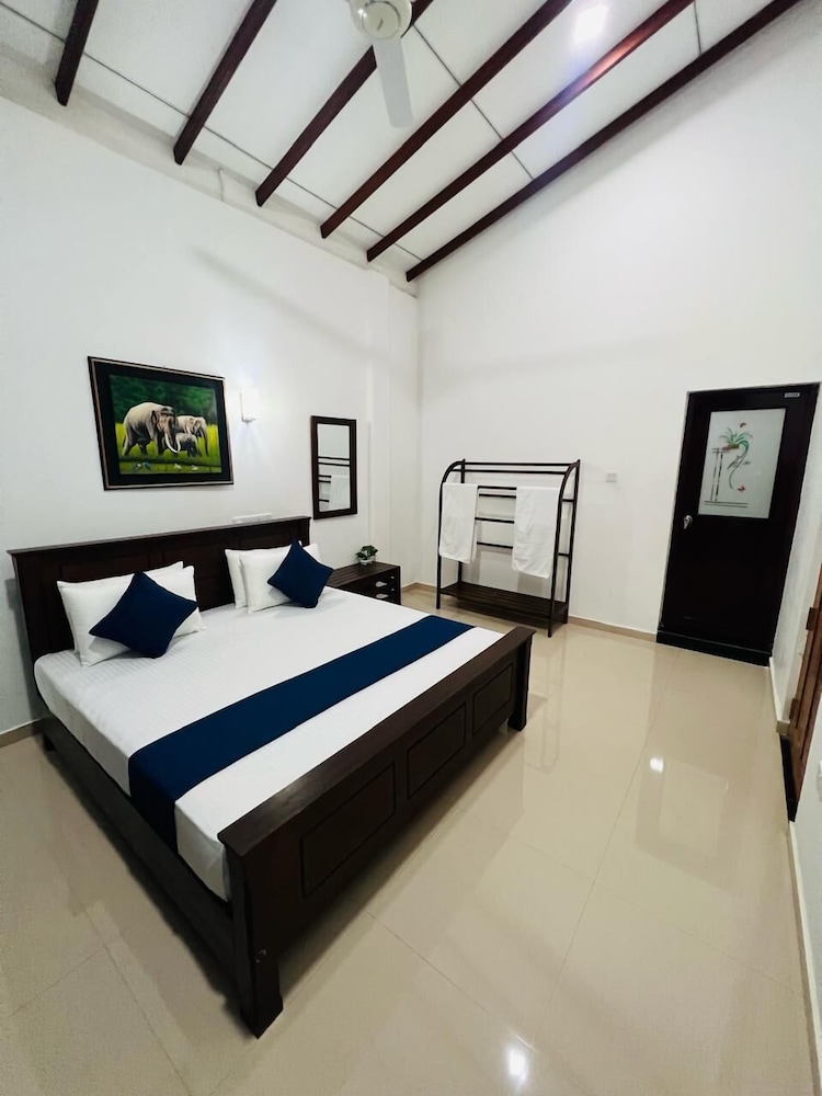 Standard Double Room photo 2