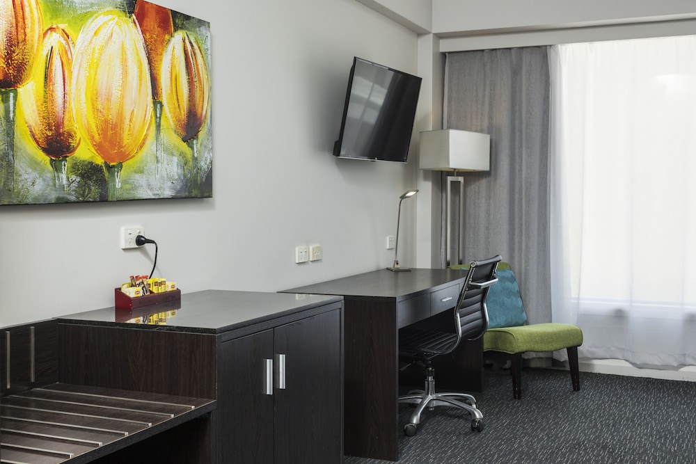Superior Double Room thumbnail 5