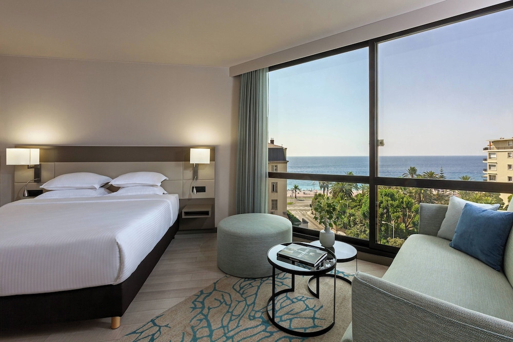 Junior Room, 1 King Bed with Sofa bed, Sea View