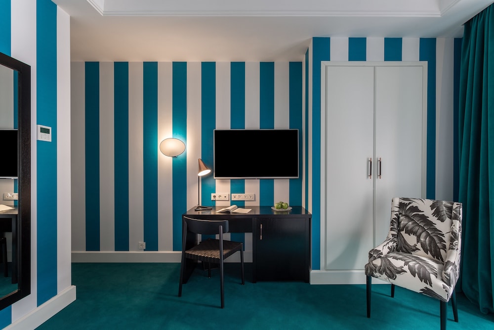 Basic Double or Twin Room, Ground Floor