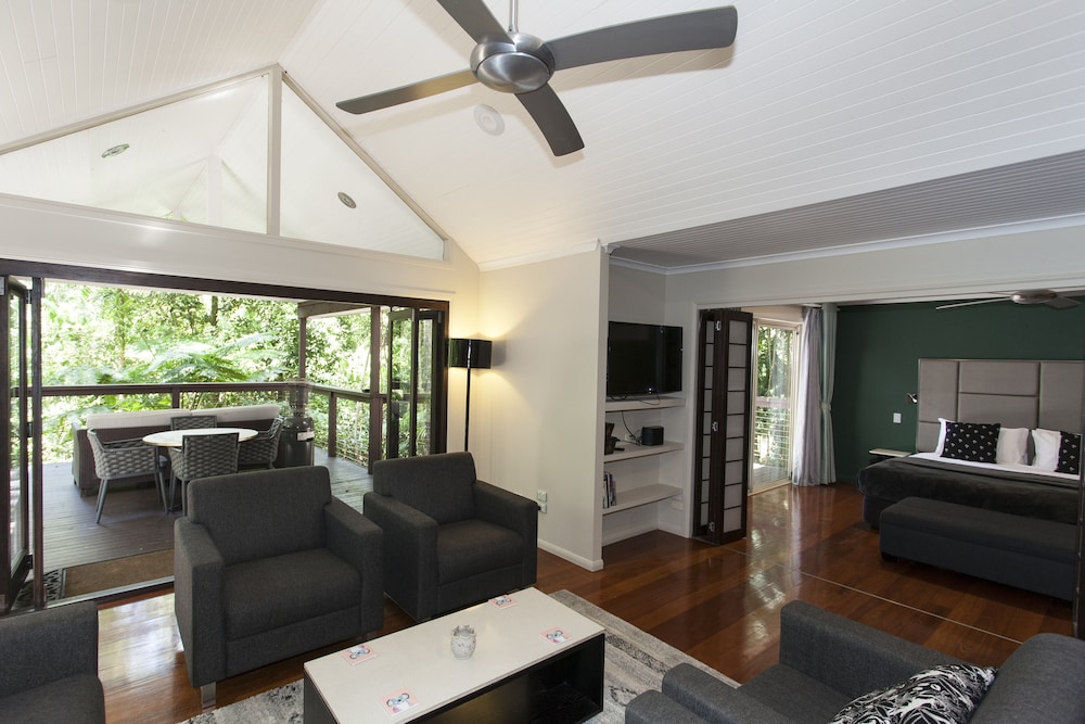 Executive Suite, 2 Bedrooms, Balcony (Executive Villa) photo 3