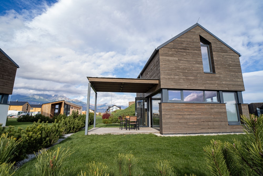 Family House photo 1
