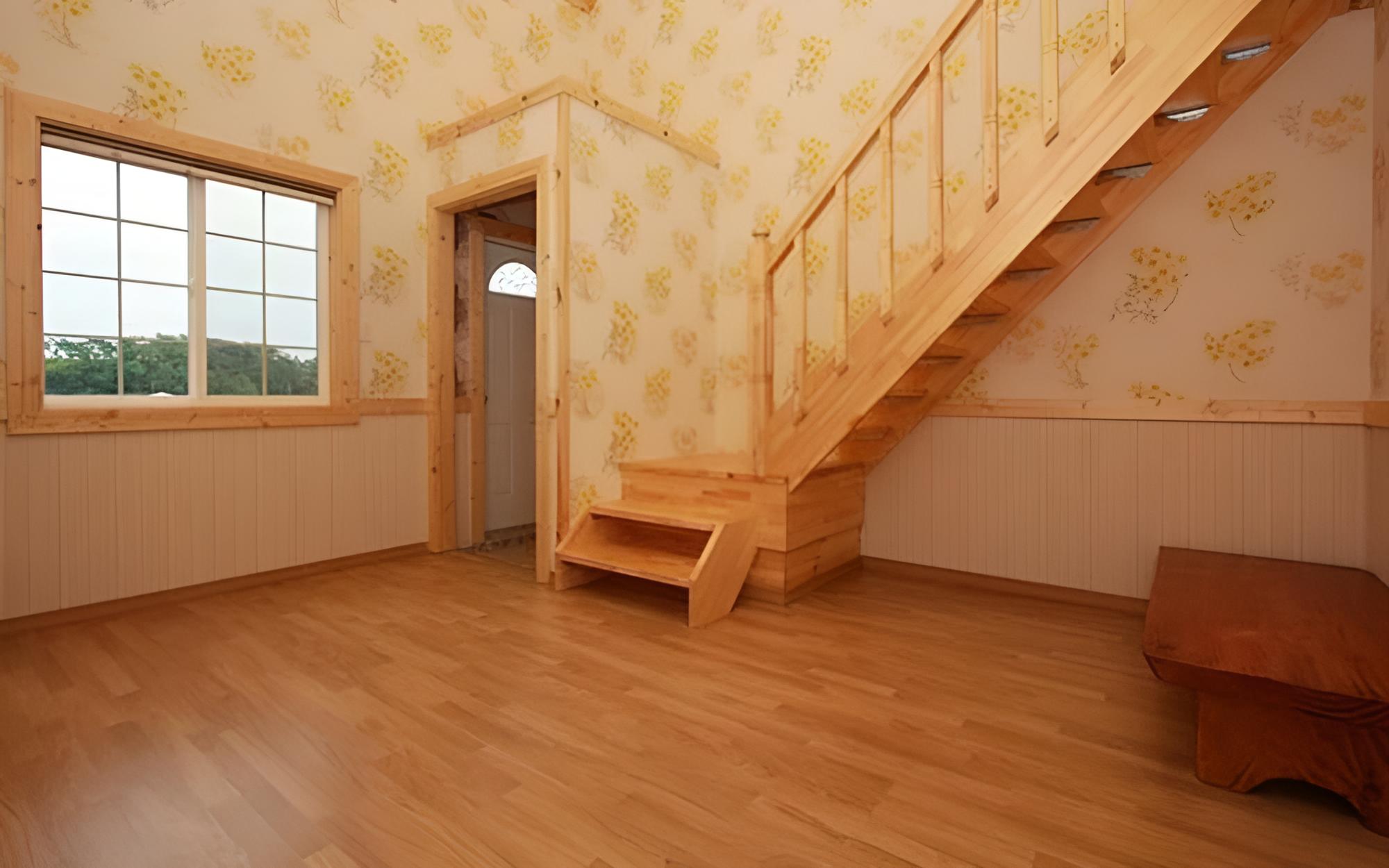 Room (Room 105) - Photo 5