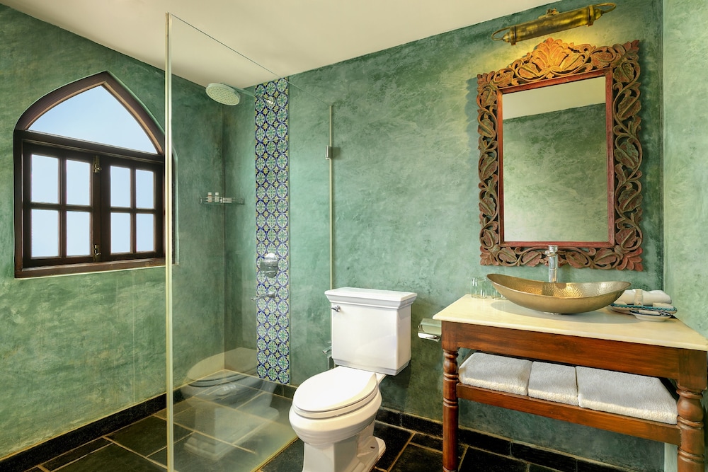 Premium Room with Balcony photo 3