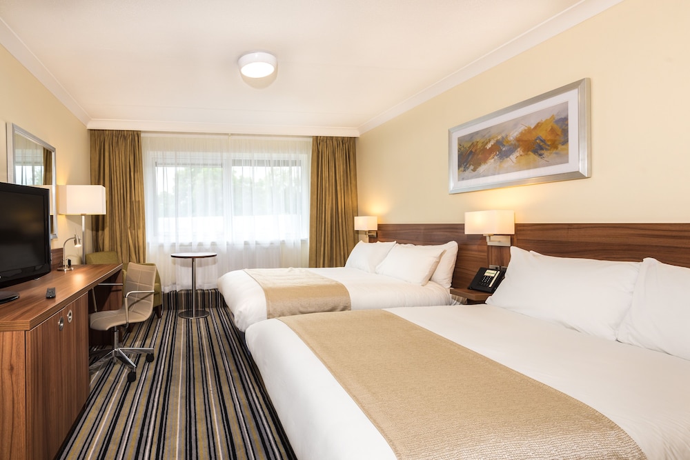 Standard Room, 2 Double Beds - Photo 1