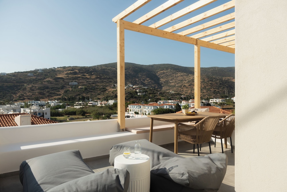 Comfort Triple Room, Balcony, City View