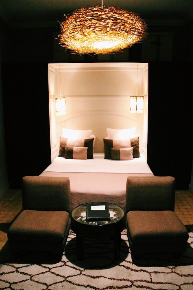 Double Room (Idrisside)