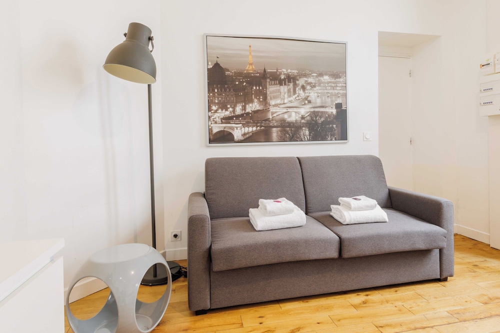 Premium Room, 1 Double Bed - Photo 13