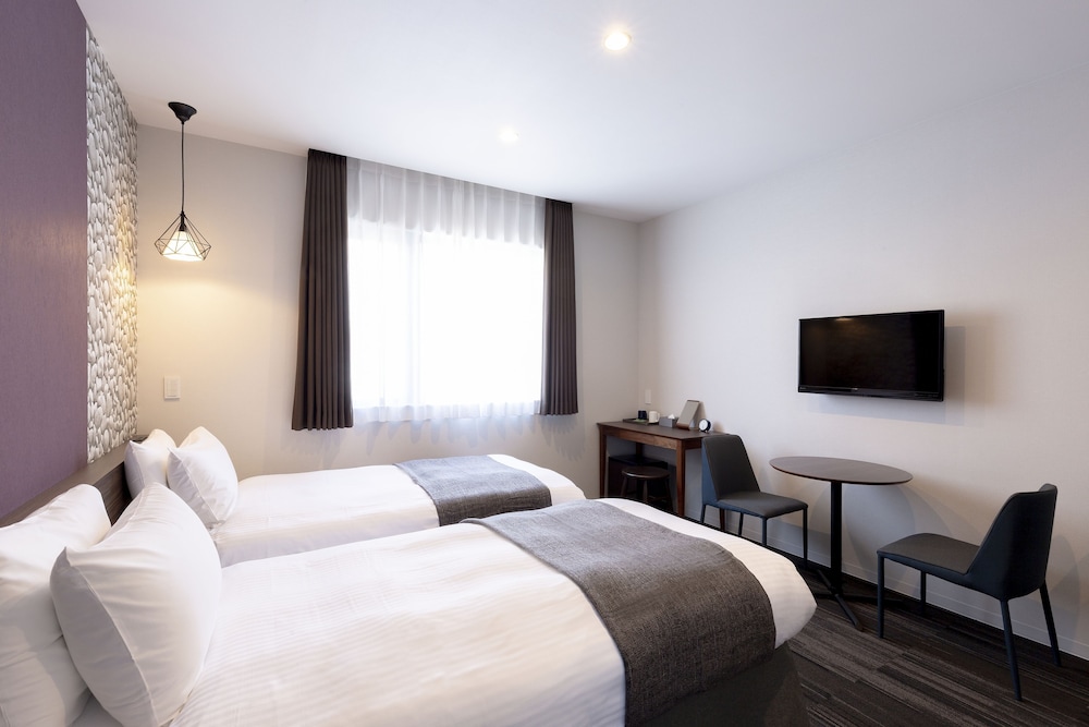 Superior Twin Room with Extra Bed - Photo 4