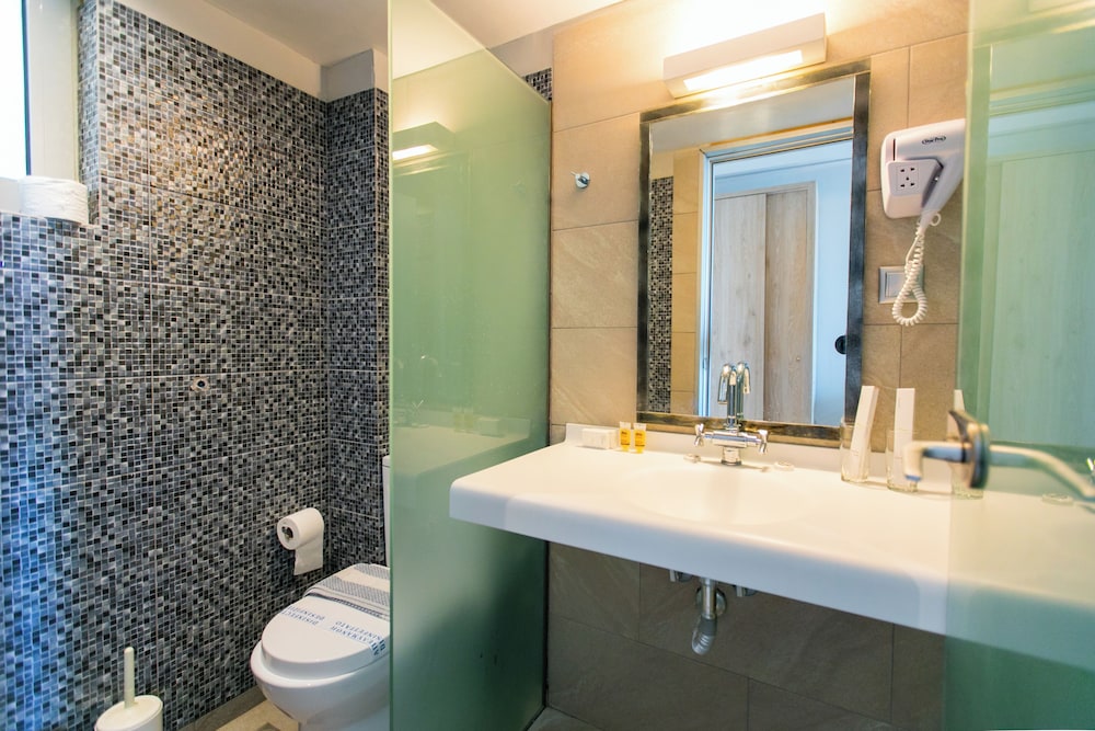 Comfort Double or Twin Room, Private Pool photo 3
