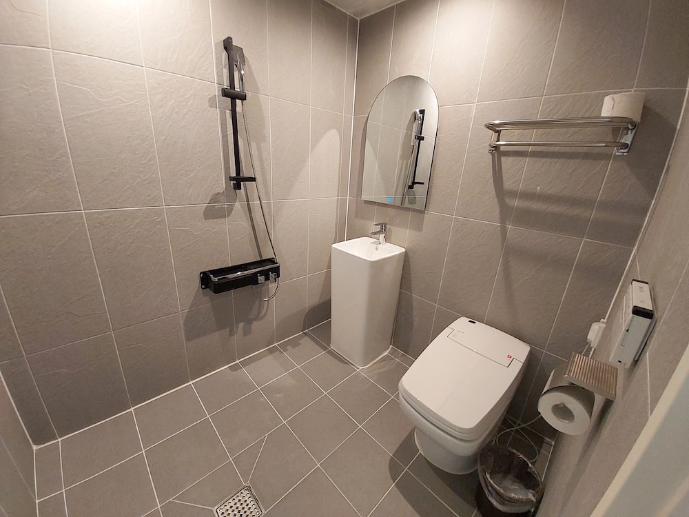 Standard Double Room - Photo 2