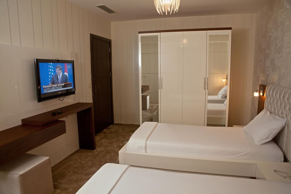 Royal Suite, 2 Bedrooms, 2 Bathrooms, City View photo 2